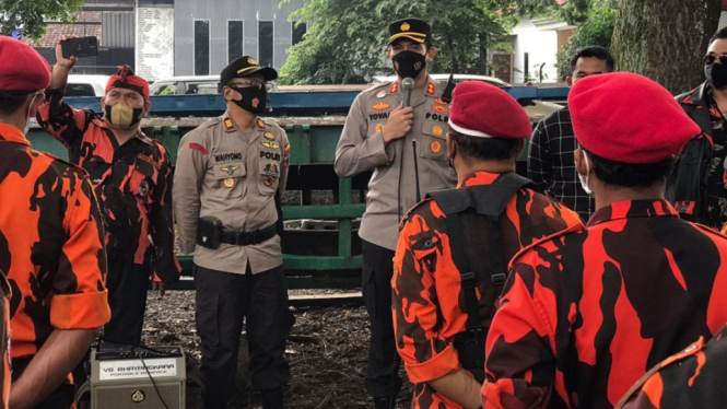 Buruh dan Ormas Gelar Aksi Unjuk Rasa, Kapolres Semarang Minta Peserta Jaga Prokes (Foto Humas Polres Semarang)