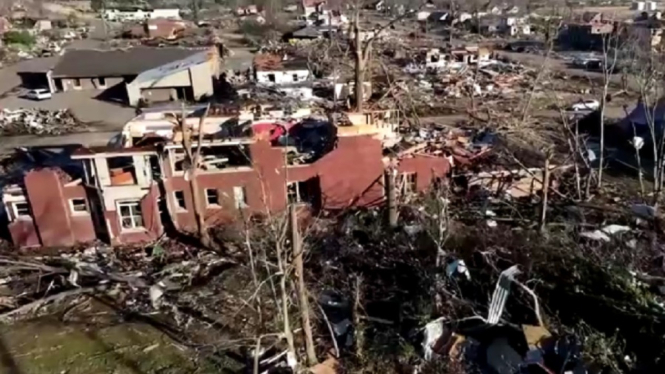 Korban Tewas Akibat Sapuan Angin Tornado di Kentucky Mencapai 100 Jiwa (ANTVKLIK/Reuters)