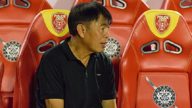Witthaya Laohakul Legenda Sepakbola Thailand remehkan Timnas Indonesia