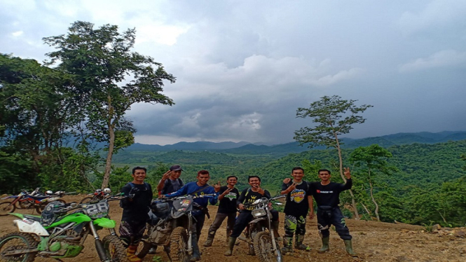 Bangkitkan Pariwisata, Komunitas Trail Jelajah Alam di Desa Seloto Sumbawa