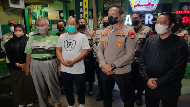 Gandeng Artis dan Tokoh Masyarakat, Polres Jakarta Barat Gelar Vaksinasi Booster Di Area Publik