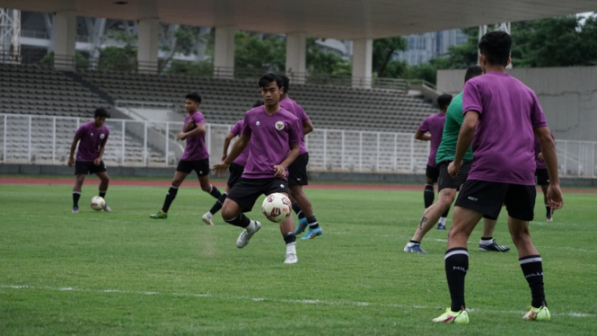 Pemain Timnas U-23 TC di Stadion Madya Senayan Jakarta