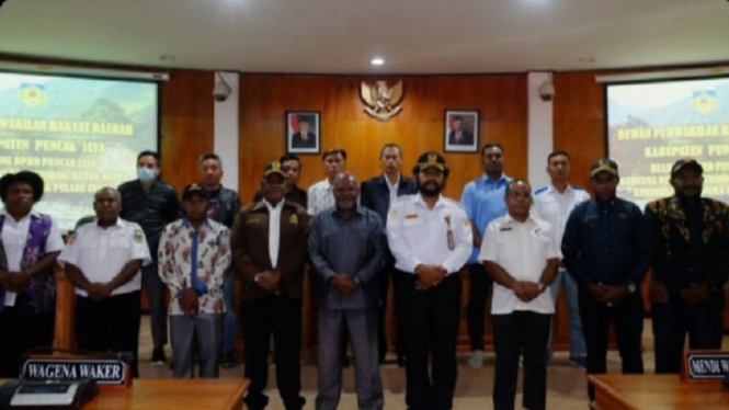 DPRD Puncak Jaya Adakan Hearing Dengan Pemda, Ormas Dan Komunitas Pasar Perihal Kenaikan Harga