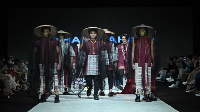 “AFECTO” sukses di gelaran Indonesia Fashion Week 2022 (antv / Nuryanto)