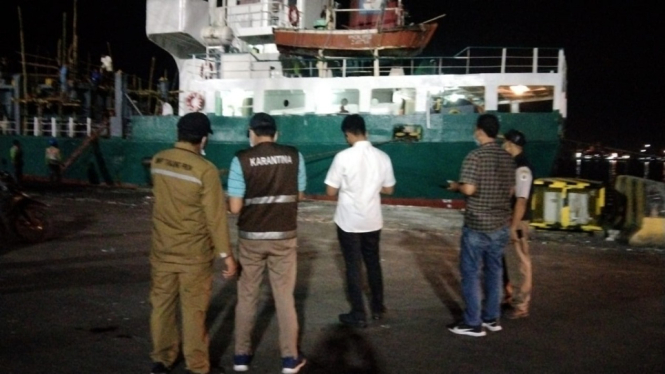 Wabah PMK, Ratusan Sapi Asal NTT Tertahan di Tanjung Perak Surabaya