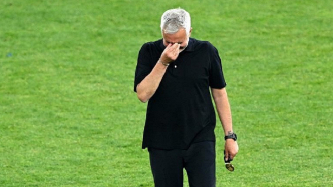 Jose Mourinho bawa AS Roma juara UECL 2022