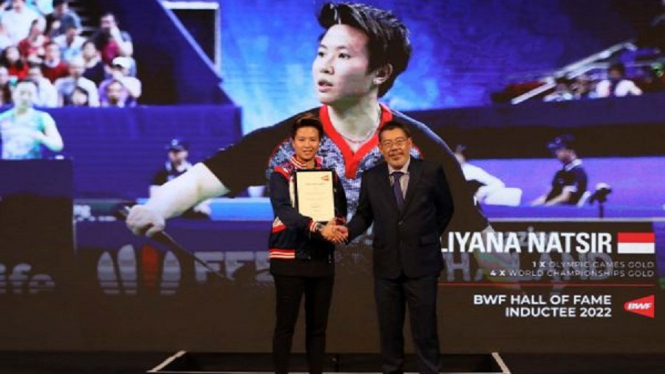 Liliyana Natsir masuk daftar Hall of Fame BWF dan penghargaan diberikan di Indonesia Open 2022.
