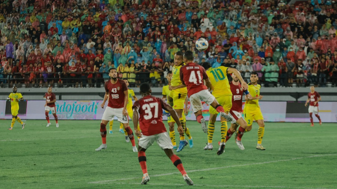 Bali United vs Kedah Darul Aman asal Malaysia 2-1