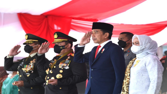 Jokowi Bhayangkara 76