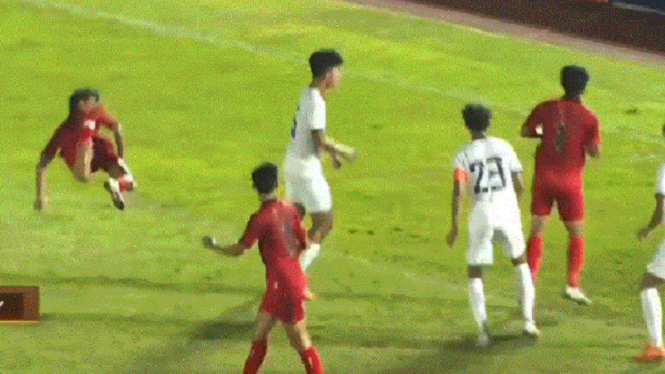 Laos U-19 VS Kamboja U-19 3-1grub B Piala AFF U-19 2022 gol kedua Peter Panchapong