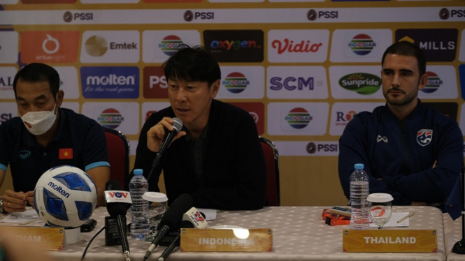 Shin Tae-yong di Press Konferensi Piala AFF U-19 2022 di Jakarta