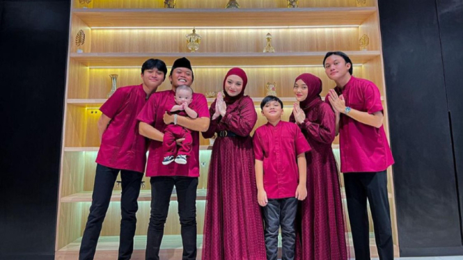 Momen Sule dan keluarga berkumpul di akun Instagram @ferdinan_sule