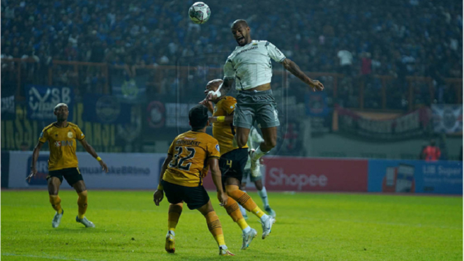 Kemenangan Persib atas Bhayangkara FC Sirna di menit akhir akibat gol Sani Rizky