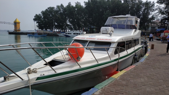 Ambulans Gawat Darurat Siapkan Kapal Untuk Pasien Pulau Seribu