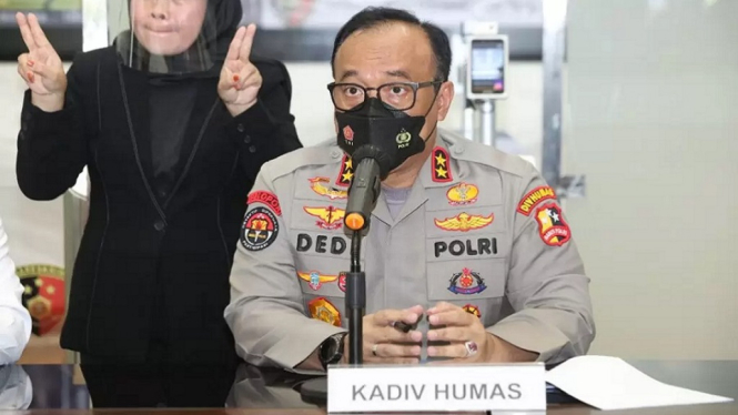 BREAKING NEWS! Mabes Polri Bantah Irjen Ferdy Sambo Berstatus Tersangka (Foto: Kadiv Humas Polri, Irjen Pol Dedi Prasetyo - Dok. Divisi Humas Polri)