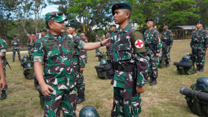 Kasad cek kesiapan prajurit Satgas Pengamanan Perbatasan Atambua.