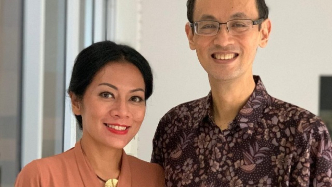 Dewi Lestari dan Reza Gunawan