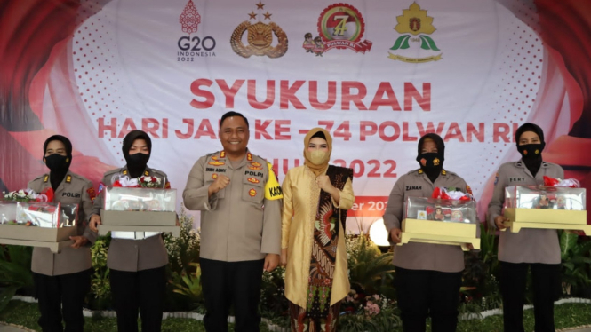 Tasyakuran HUT Polwan ke-74 di Polres Demak Jawa Tengah.