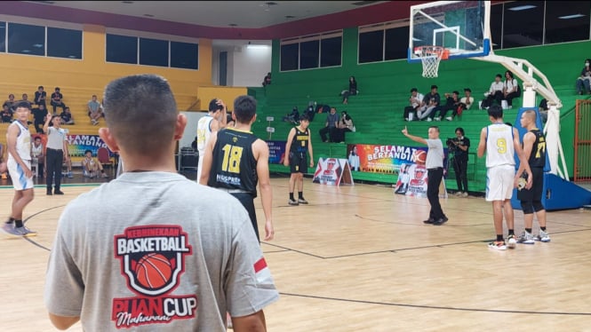 Tim kampus Udayana menang di laga pembukaan Basket Puan Cup 2022