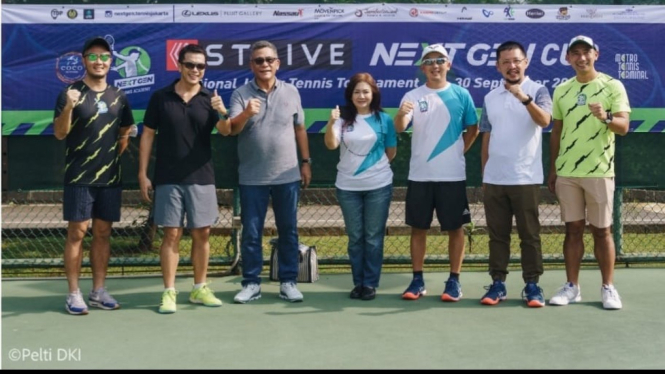 Ketua Umum PP Pelti Rildo Ananda Anwar Membuka Turnamen Tenis