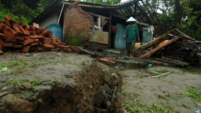 80 Rumah Terdampak Bencana Tanah Bergerak