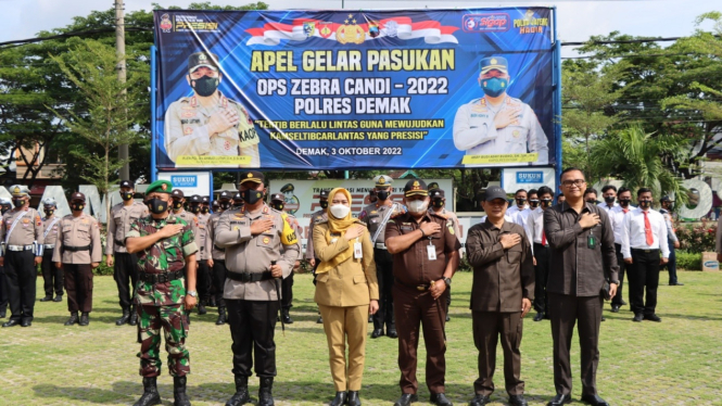 Polres Demak gelar pasukan operasi zebra candi 2022.