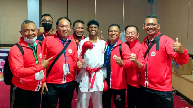 Joseph Mariano turut menyumbang medali emas DKI di Kejurnas Karate