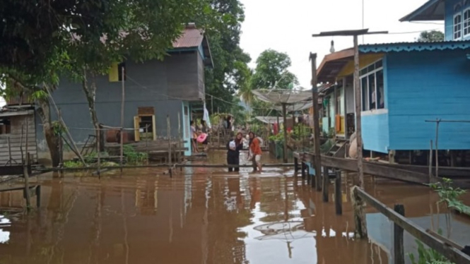 Banjir di Sanggau, Provinsi Kalimantan Barat.