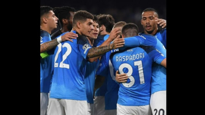 Napoli lolos ke fase 16 besar Liga Champions