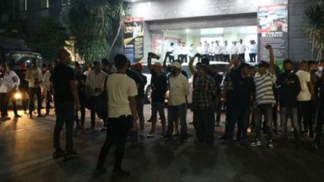 Dua Kelompok Pemuda Terlibat Bentrok di Mampang Gegara Rebutan Lahan