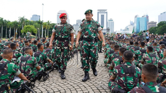 Pangkostrad Hadiri Apel Gelar Pasukan Kesiapsiagaan di Monas