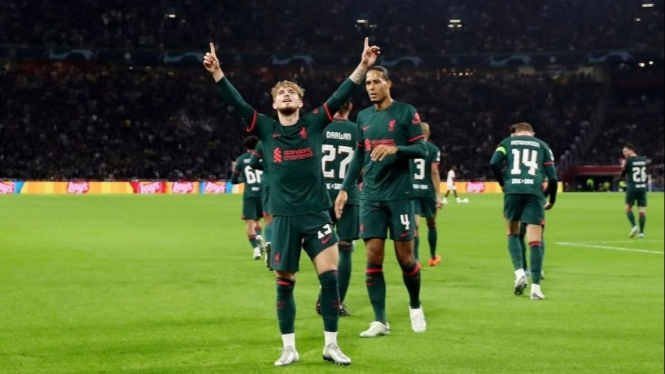 Harvey Elliot cetak gol kemenangan Liverpool vs Ajax