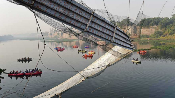 nsiden Jembatan Gantung India Ambruk, 137 Tewas,