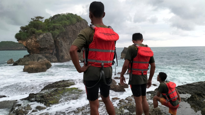 Wisatawan Asal Sleman Hilang Tenggelam di Pantai Jungwok