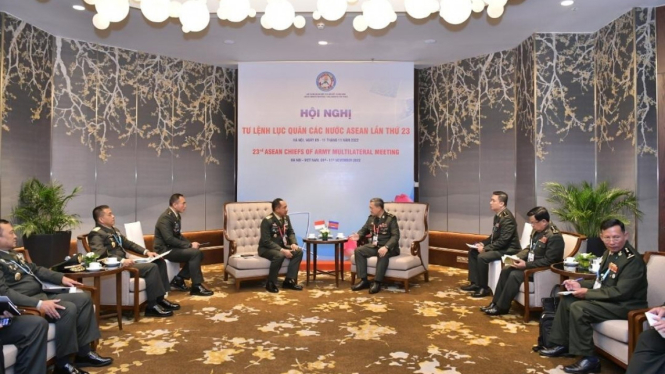 Wakasad lakukan bilateral meeting dengan 4 Kasad negara Asean.