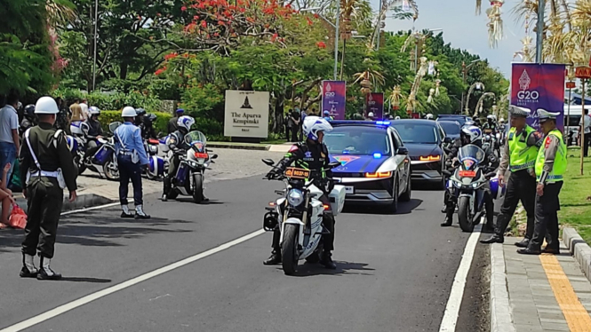 TNI - Polri gelar pengamanan tamu VVIP KTT G20 di Bali.