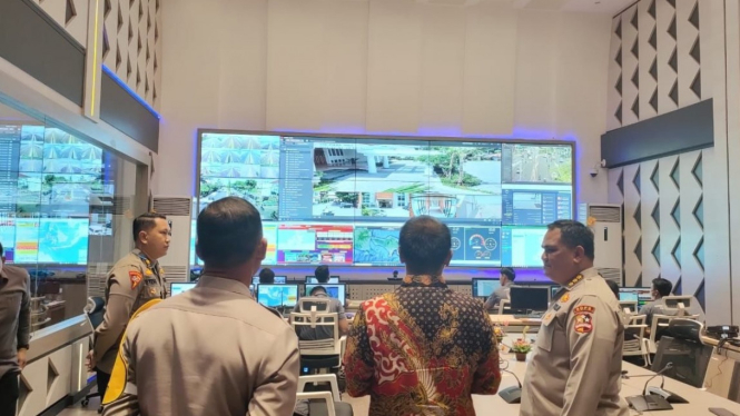 Ruangan monitor face recognition di KTT G20 Bali.