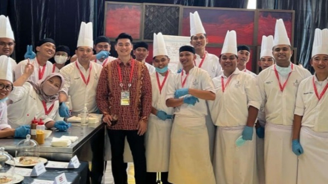 Chef Arnold dan juru masak untuk G20 Bali