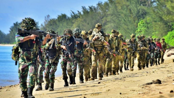 Latihan bersama TNI AL dengan Australian Defence Force (ADF).