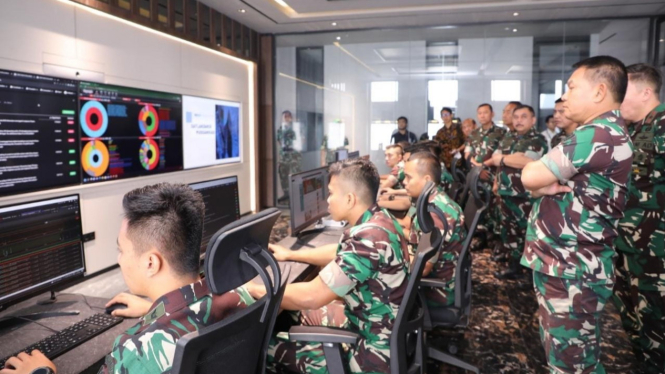 Kasad Jenderal TNI Dudung Abdurachman saat resmikan gedung siber.