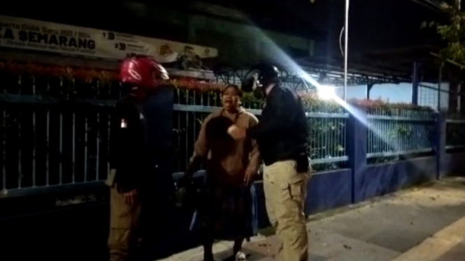 Mangkal di Jalanan, 5 Pekerja Seks Komersial Digaruk Satpol PP