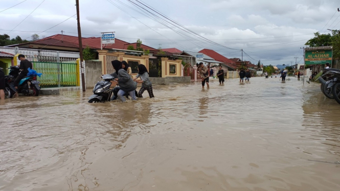 Ratusan Rumah Warga di Kerinci, Jambi, Terendam Banjir 1 Meter