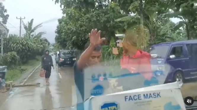 Video Viral Warga Cegat Mobil Relawan Gempa Cianjur