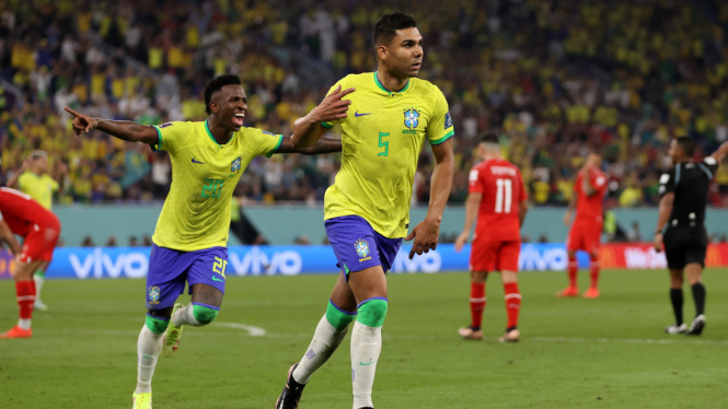 Casemiro bawa Brasil menang