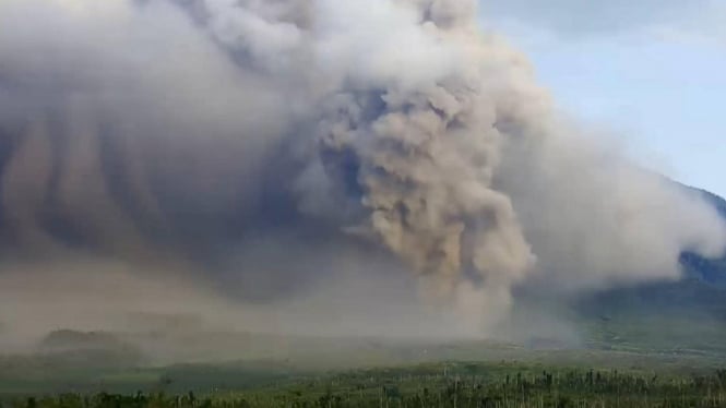 Dampak Erupsi Gunung Semeru, Dua Kecamatan di Lumajang Terisolir
