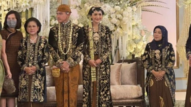 Momen pernikahan Kesang Pangarep dan Erina Gudono
