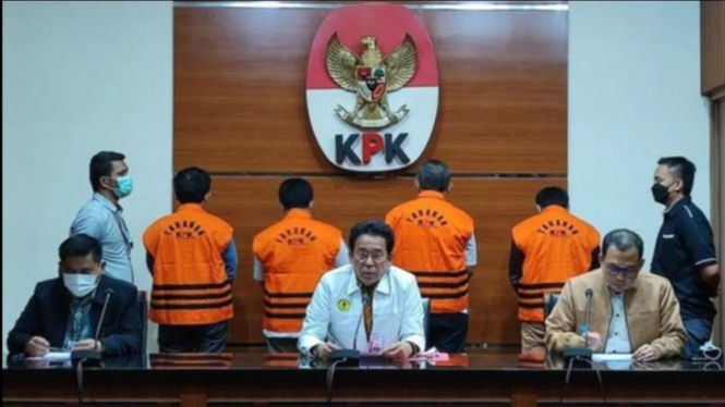 Sahat Tua Simandjuntak dan 3 lainnya ditetapkan tersangka oleh KPK.