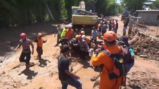 Tim SAR Gabungan Temukan 2 Jasad Korban Banjir Bandang Cimanggung