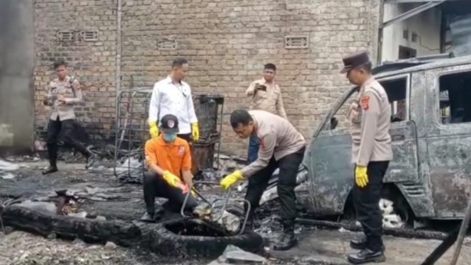 Tragis, 3 Orang Tewas saat Gudang Penimbunan Minyak Terbakar