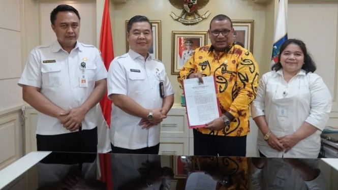 Kemendagri serahkan RKPD 2023 kepada DOB Papua Barat Daya.